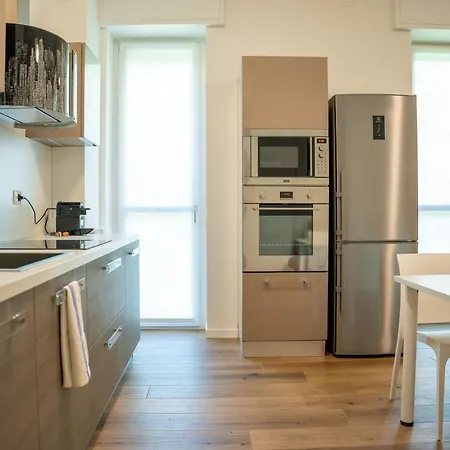 15min metro Duomo - RHO fiera - Skyscraper Kitchen-2